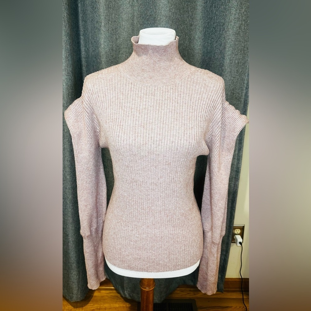 Vigoss Mock Neck Ribbed Knit Sweater – Soft Blush Pink (Size M)